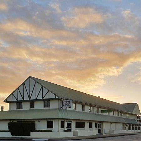 Carriers Arms Hotel Motel Мерибъроу Екстериор снимка
