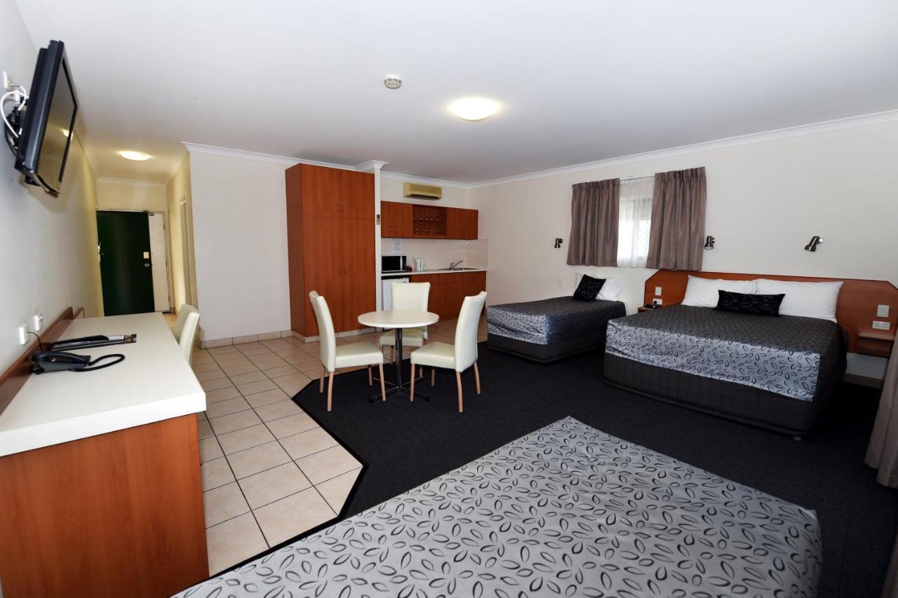 Carriers Arms Hotel Motel Мерибъроу Екстериор снимка